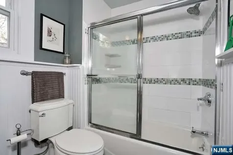 61 Hawthorne Terrace Leonia NJ 07605