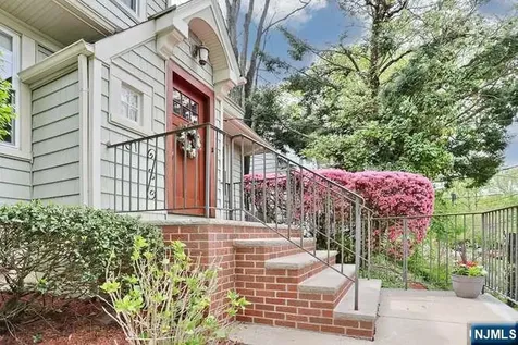 61 Hawthorne Terrace Leonia NJ 07605