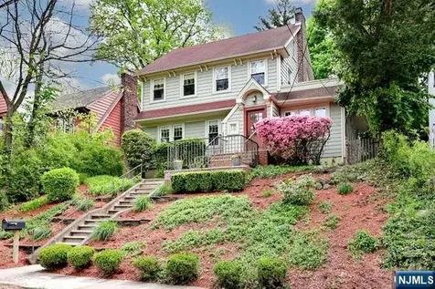 61 Hawthorne Terrace Leonia NJ 07605