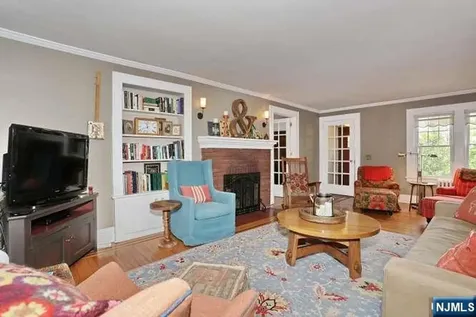 61 Hawthorne Terrace Leonia NJ 07605
