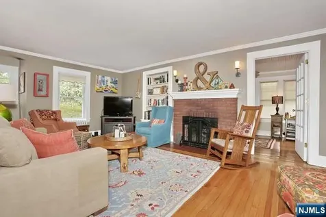 61 Hawthorne Terrace Leonia NJ 07605