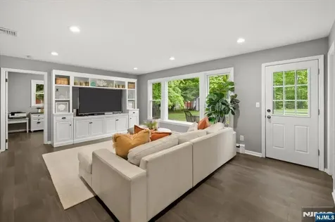474 Stevens Avenue Ridgewood NJ 07450