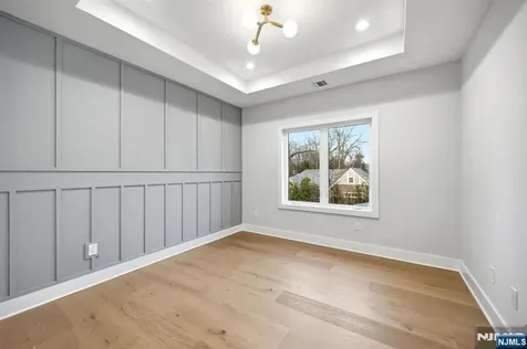 34 Crestview Hill Road Livingston NJ 07039