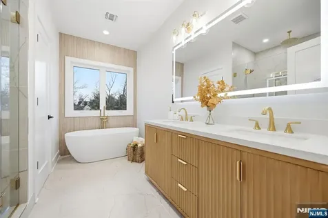 34 Crestview Hill Road Livingston NJ 07039