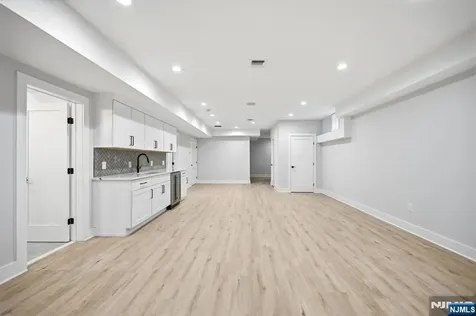 34 Crestview Hill Road Livingston NJ 07039