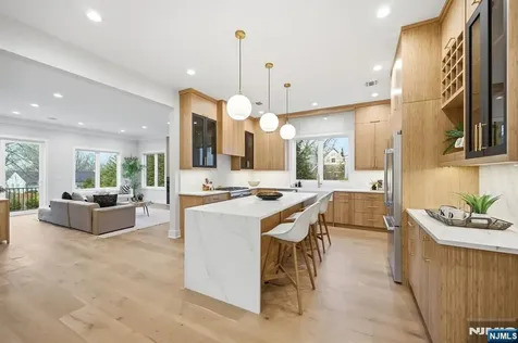 34 Crestview Hill Road Livingston NJ 07039