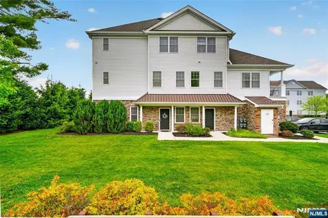 58 Elston Court Wanaque NJ 07420