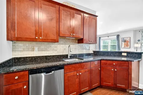 58 Elston Court Wanaque NJ 07420