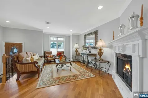 440 Morningside Avenue Fairview NJ 07022