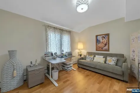 440 Morningside Avenue Fairview NJ 07022