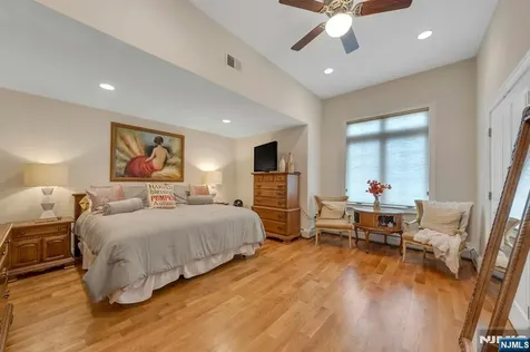 440 Morningside Avenue Fairview NJ 07022
