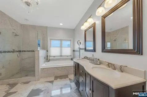 440 Morningside Avenue Fairview NJ 07022