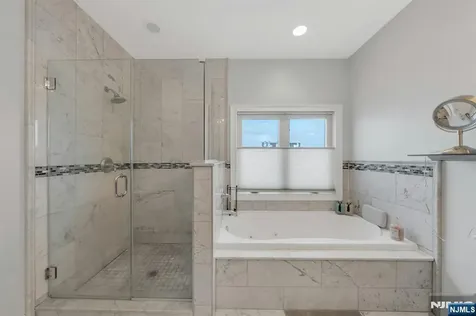 440 Morningside Avenue Fairview NJ 07022