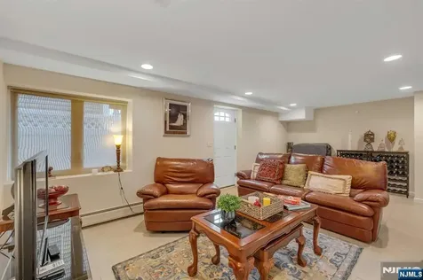 440 Morningside Avenue Fairview NJ 07022