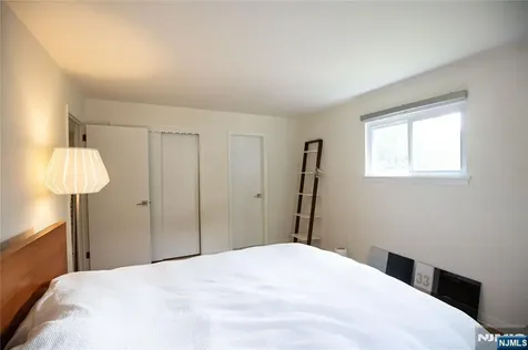 6 Rose Court Closter NJ 07624