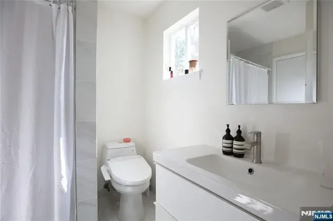 6 Rose Court Closter NJ 07624