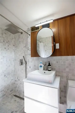 6 Rose Court Closter NJ 07624