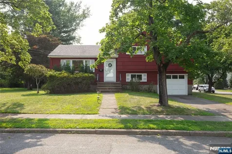 6 Rose Court Closter NJ 07624