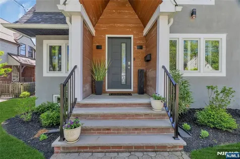 330 Murray Avenue Englewood NJ 07631