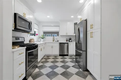 330 Murray Avenue Englewood NJ 07631
