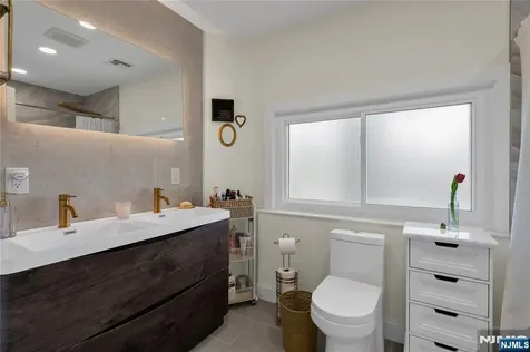 330 Murray Avenue Englewood NJ 07631