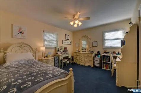 25 Debbie Court Wayne NJ 07470
