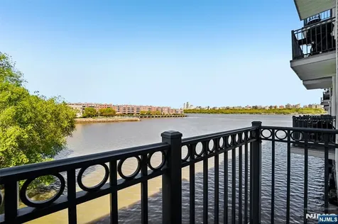 140 The Promenade Edgewater NJ 07020