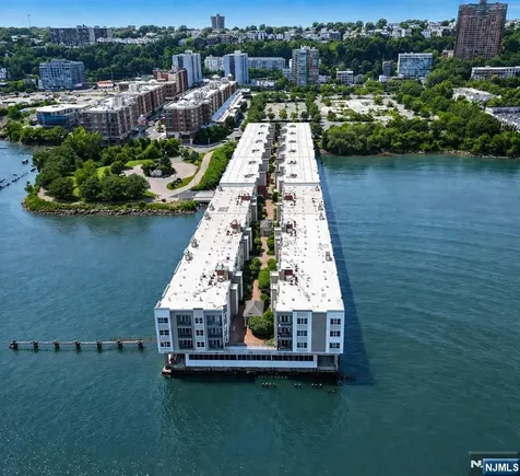 140 The Promenade Edgewater NJ 07020