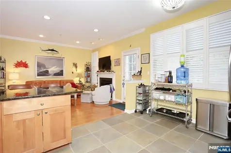 17 De Bruyle Court Hawthorne NJ 07506