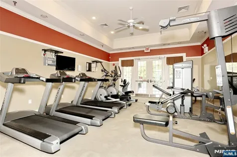 17 De Bruyle Court Hawthorne NJ 07506