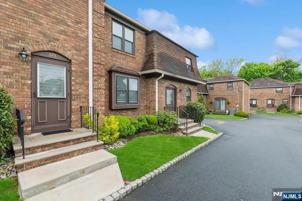 678 Bloomfield Avenue West Caldwell NJ 07006