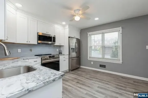 678 Bloomfield Avenue West Caldwell NJ 07006