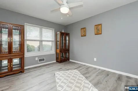 678 Bloomfield Avenue West Caldwell NJ 07006