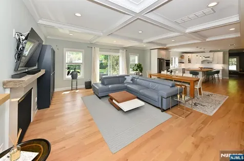 11 Lincoln Avenue Westwood NJ 07675