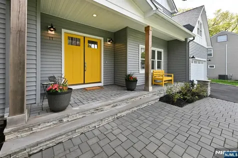 11 Lincoln Avenue Westwood NJ 07675