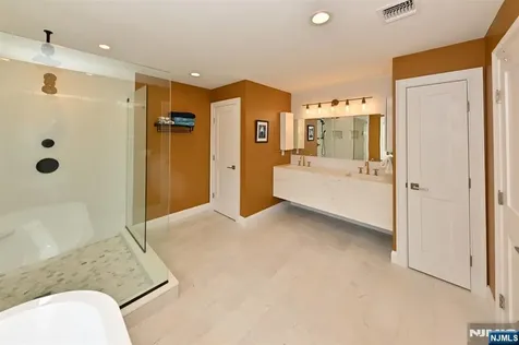 11 Lincoln Avenue Westwood NJ 07675