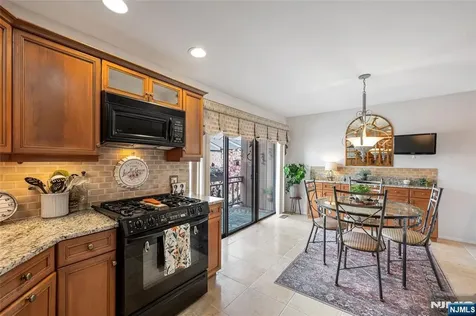 1253 Stephanie Drive North Caldwell NJ 07006