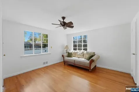 14 Elmwood Terrace Elmwood Park NJ 07407