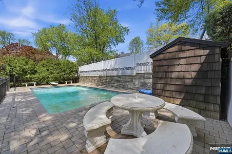 14 Elmwood Terrace Elmwood Park NJ 07407