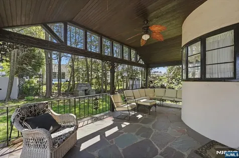 14 Elmwood Terrace Elmwood Park NJ 07407