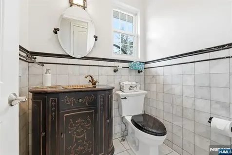 138 Spatz Avenue Nutley NJ 07110