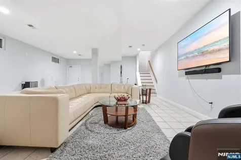 138 Spatz Avenue Nutley NJ 07110