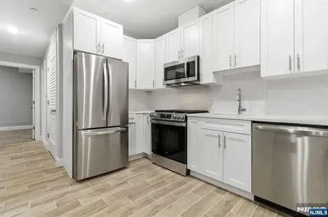 510 S 15th Newark NJ 07103