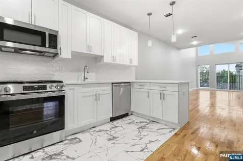 510 S 15th Newark NJ 07103