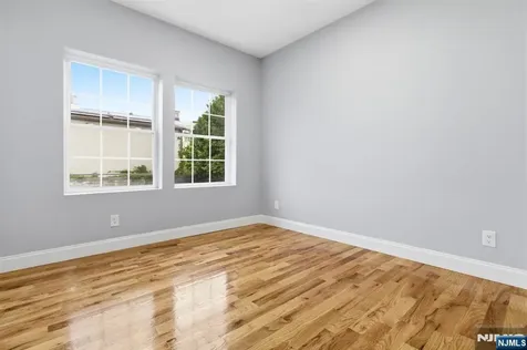 510 S 15th Newark NJ 07103