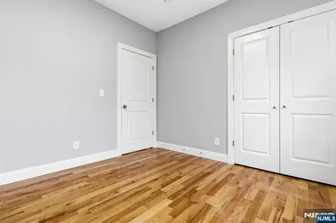 510 S 15th Newark NJ 07103