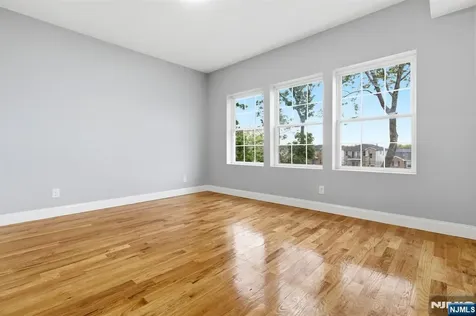 510 S 15th Newark NJ 07103