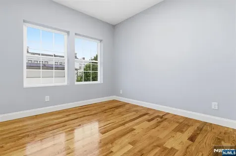 510 S 15th Newark NJ 07103