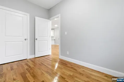 510 S 15th Newark NJ 07103