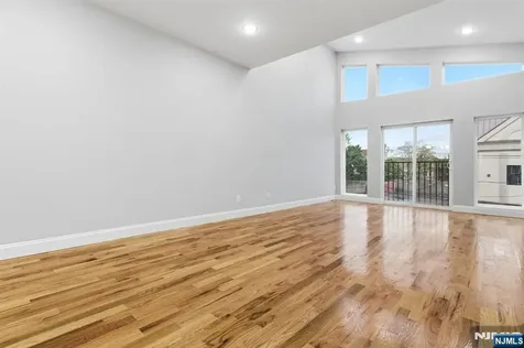 510 S 15th Newark NJ 07103